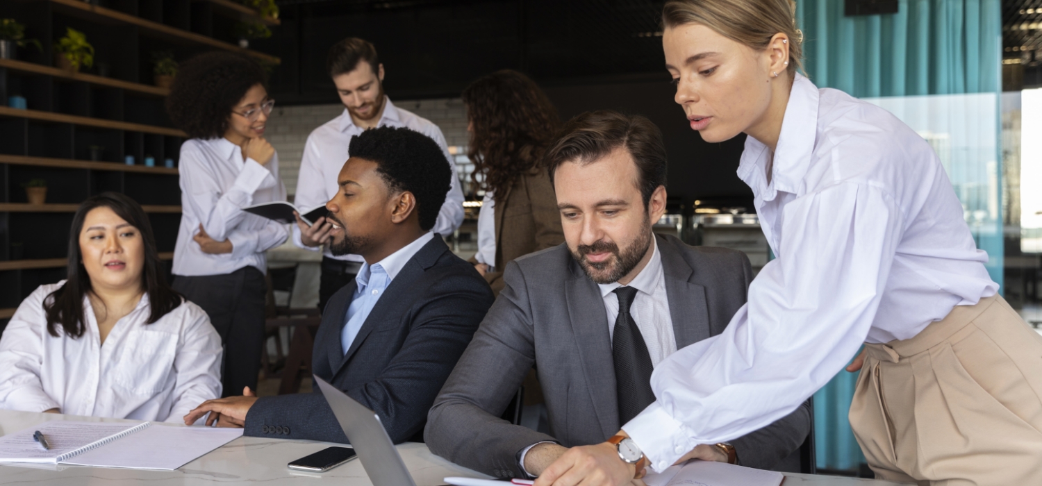 La importancia de alinear estrategia y ejecución en ventas y marketing: Un desafío crítico para las empresas